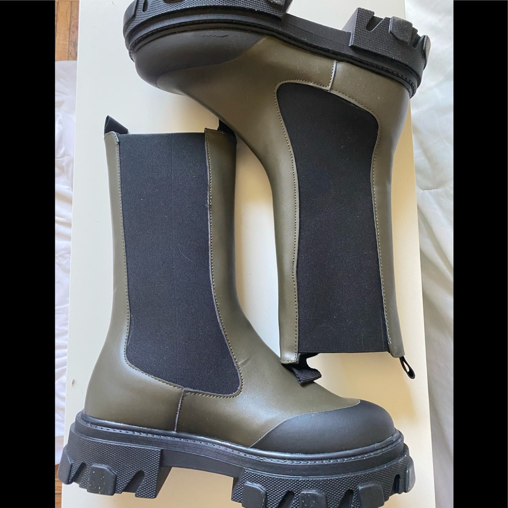 Public Desire Boston Chunky Chelsea Boot